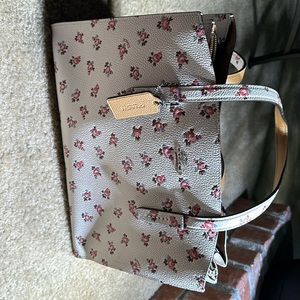 Coach 13inch long purse. Preowned